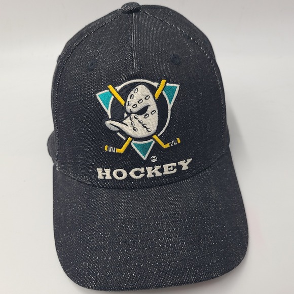 Anaheim Mighty Ducks Hat Fitted (Seems M-L) CCM Black NHL Denim Hockey Flex Men